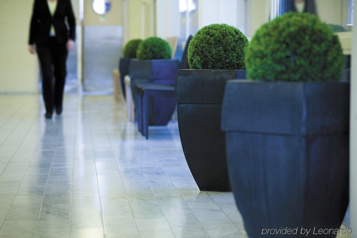 Park By Radisson Airport 3*