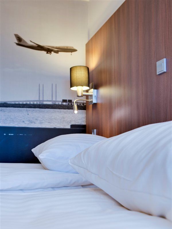 Park By Radisson Airport Hotel